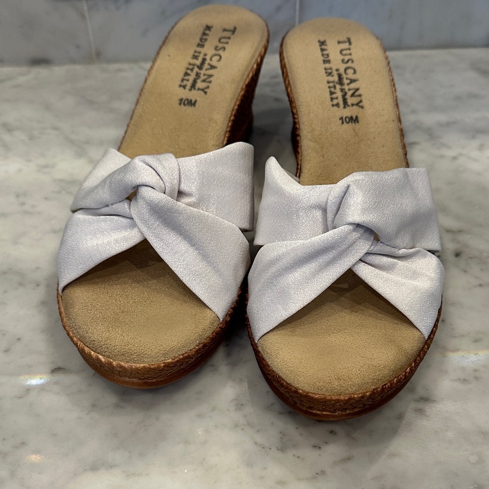 Tuscany by Easy Street Wedge heal with satin twist front